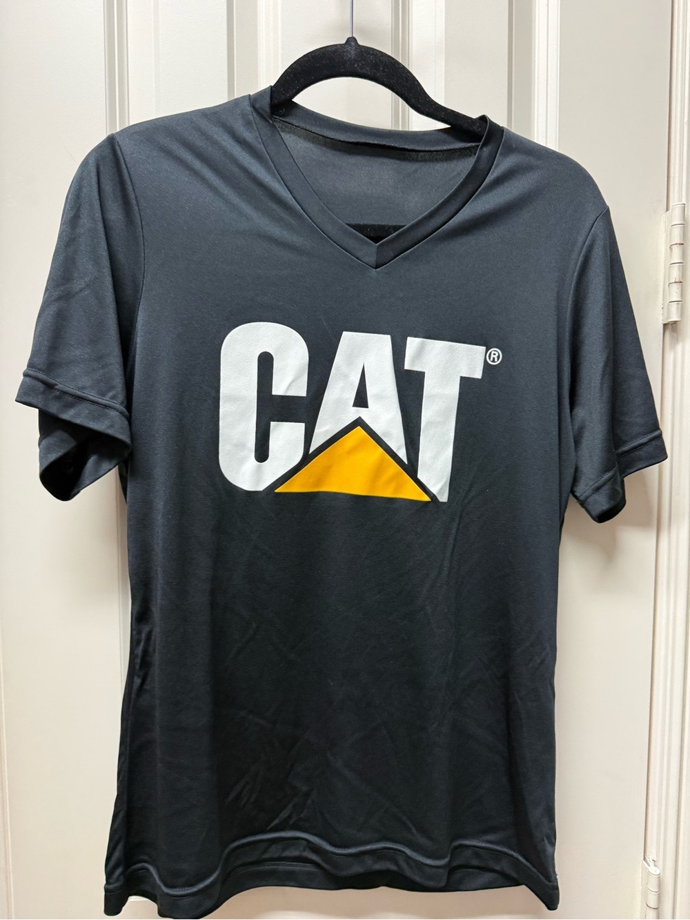 Caterpillar Performance Black and Yellow -Shir- medium t